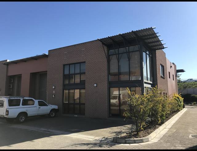 356M² WAREHOUSE TO LET IN EVERITE INDUSTRIA